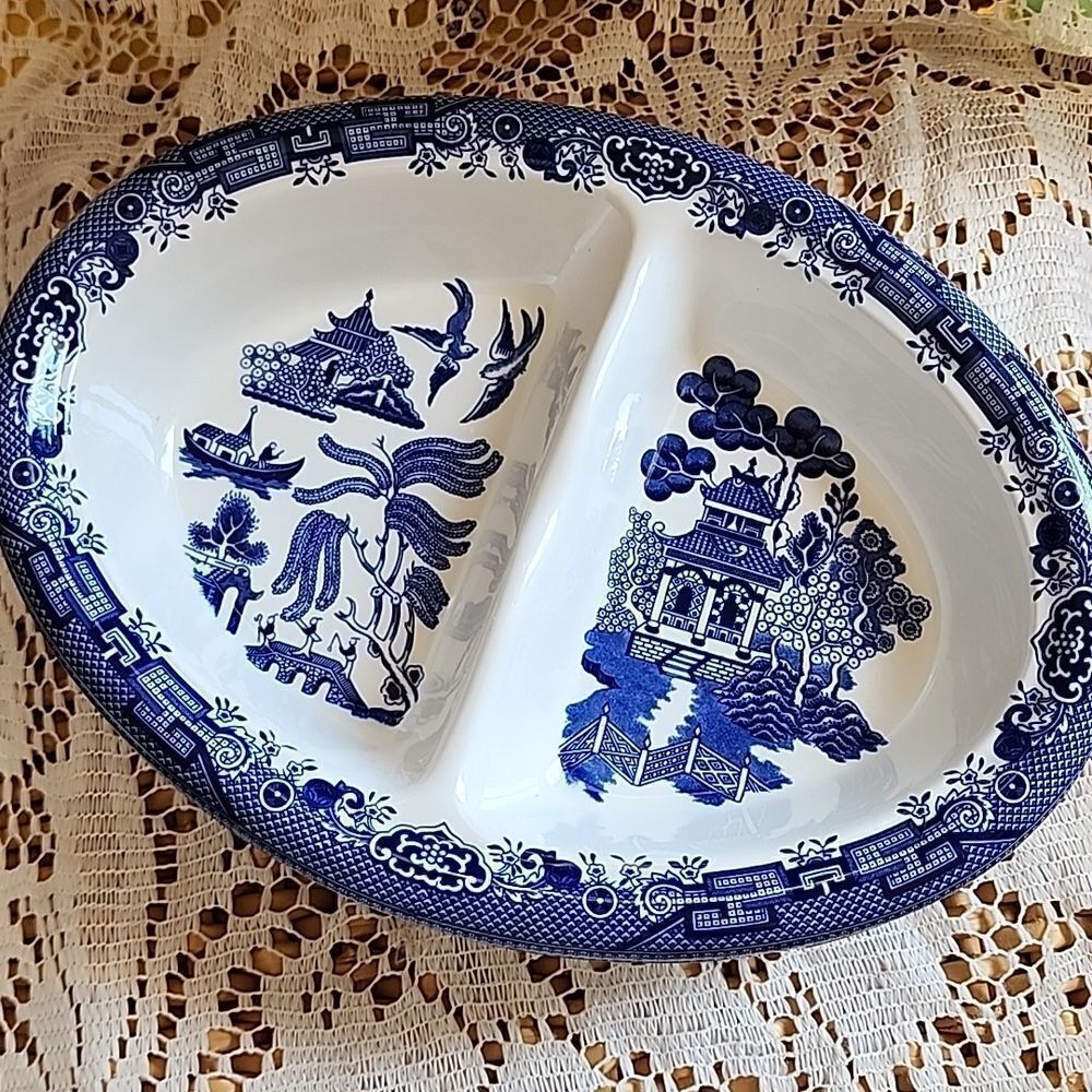Blue Willow Vtg Set Of 2 Churchill Staffordshire England Divided Weighted Dishes